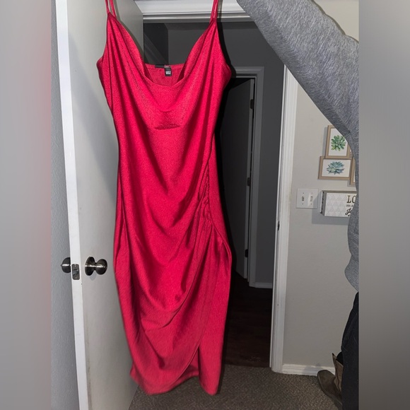 Windsor Red Formal Dress - Picture 1 of 4